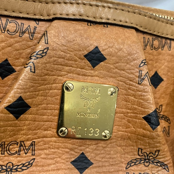 MCM Handbag - Picture 14 of 16